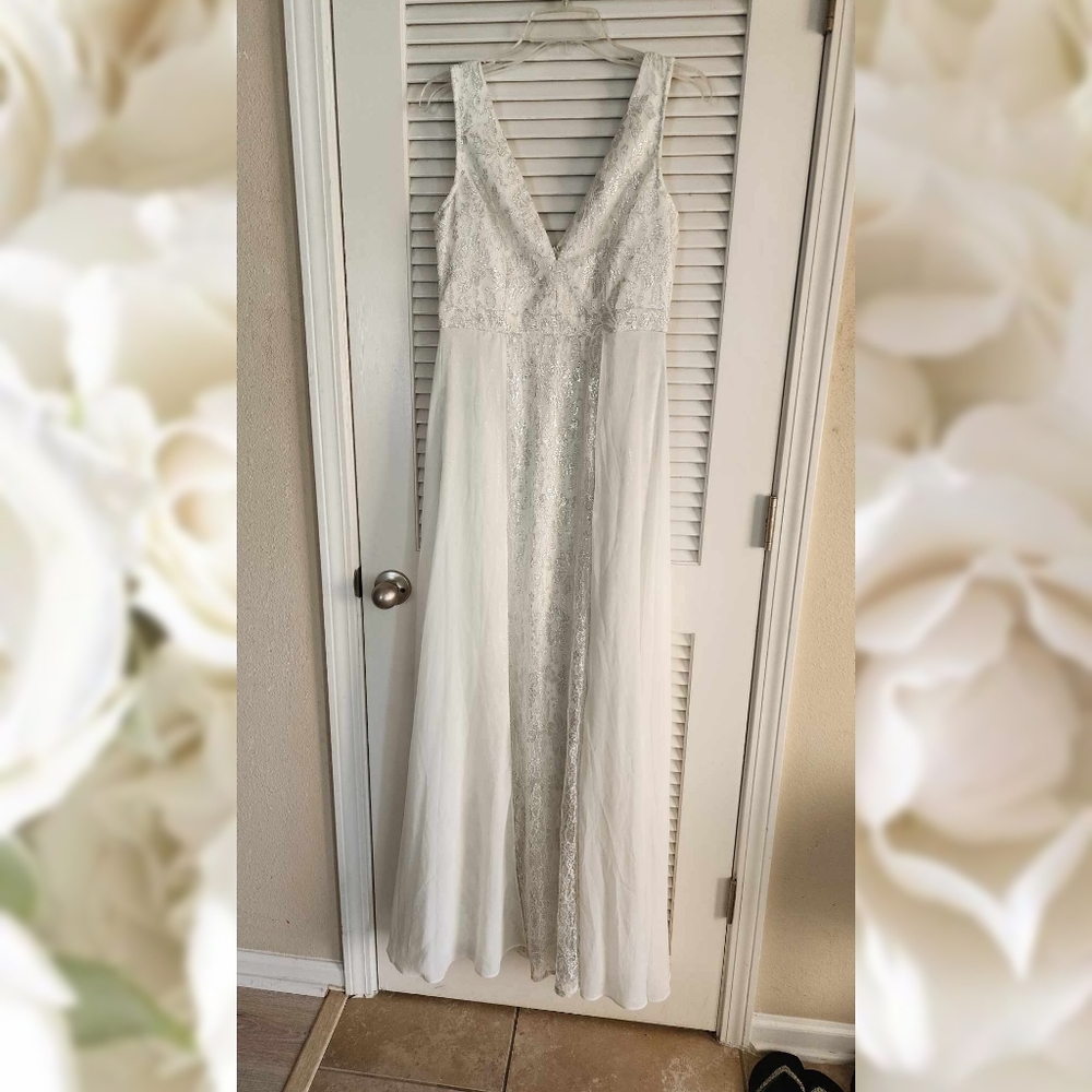 White and sliver floral maxi dress LARGE